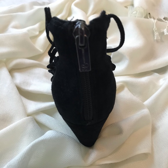 Jessica Simpson Black Wedge with Fringe 6 - Picture 5 of 5
